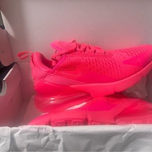 Air max tennis shoes